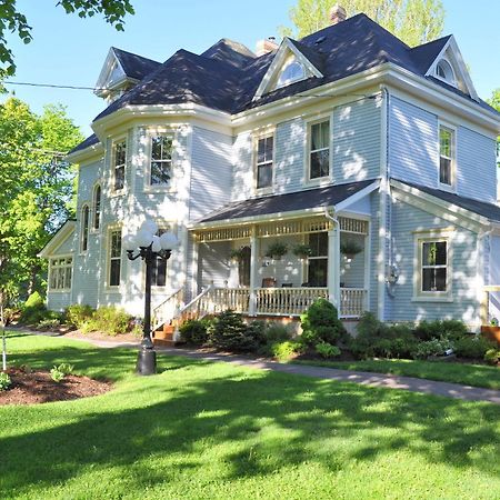 Summerside Inn Bed And Breakfast Exterior photo