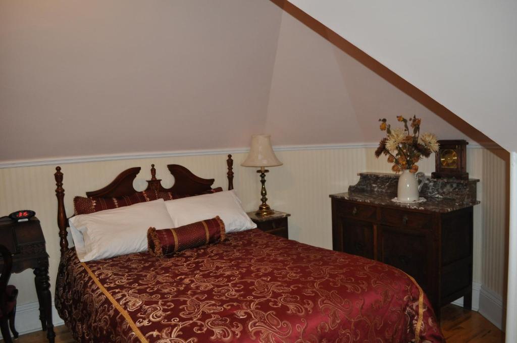 Summerside Inn Bed And Breakfast Room photo