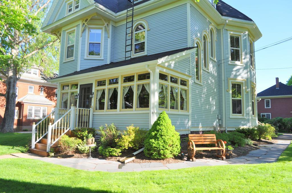 Summerside Inn Bed And Breakfast Exterior photo